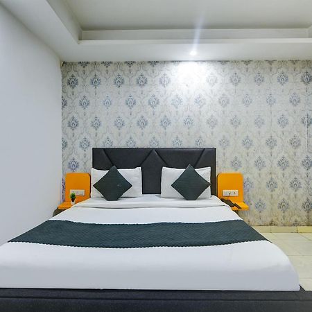 Hotel Kelvish Free Airport Pickup New Delhi Exterior foto