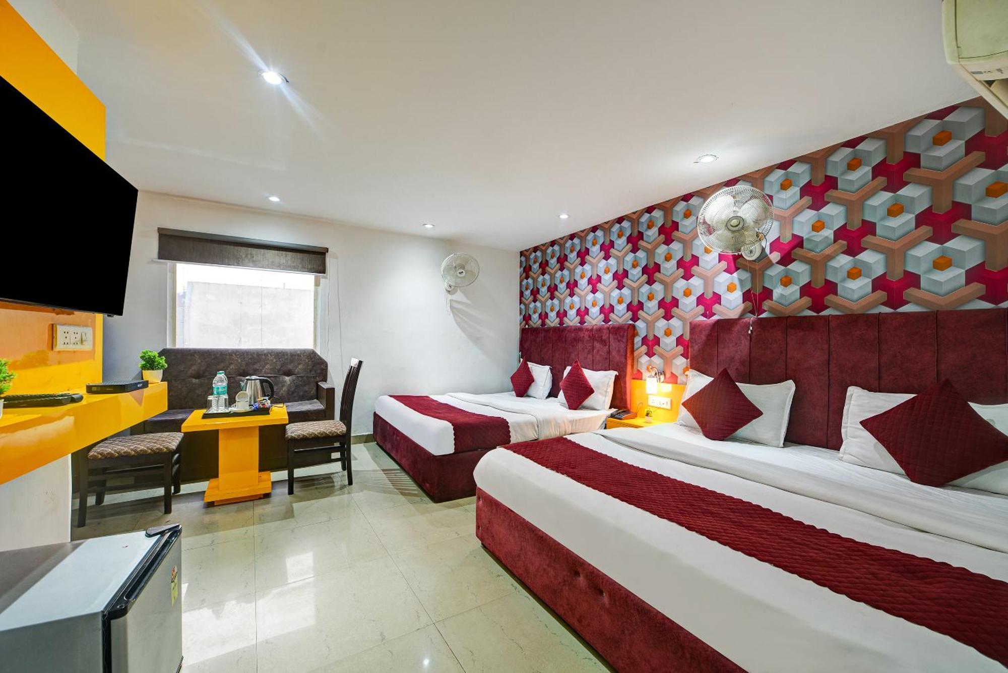 Hotel Kelvish Free Airport Pickup New Delhi Exterior foto