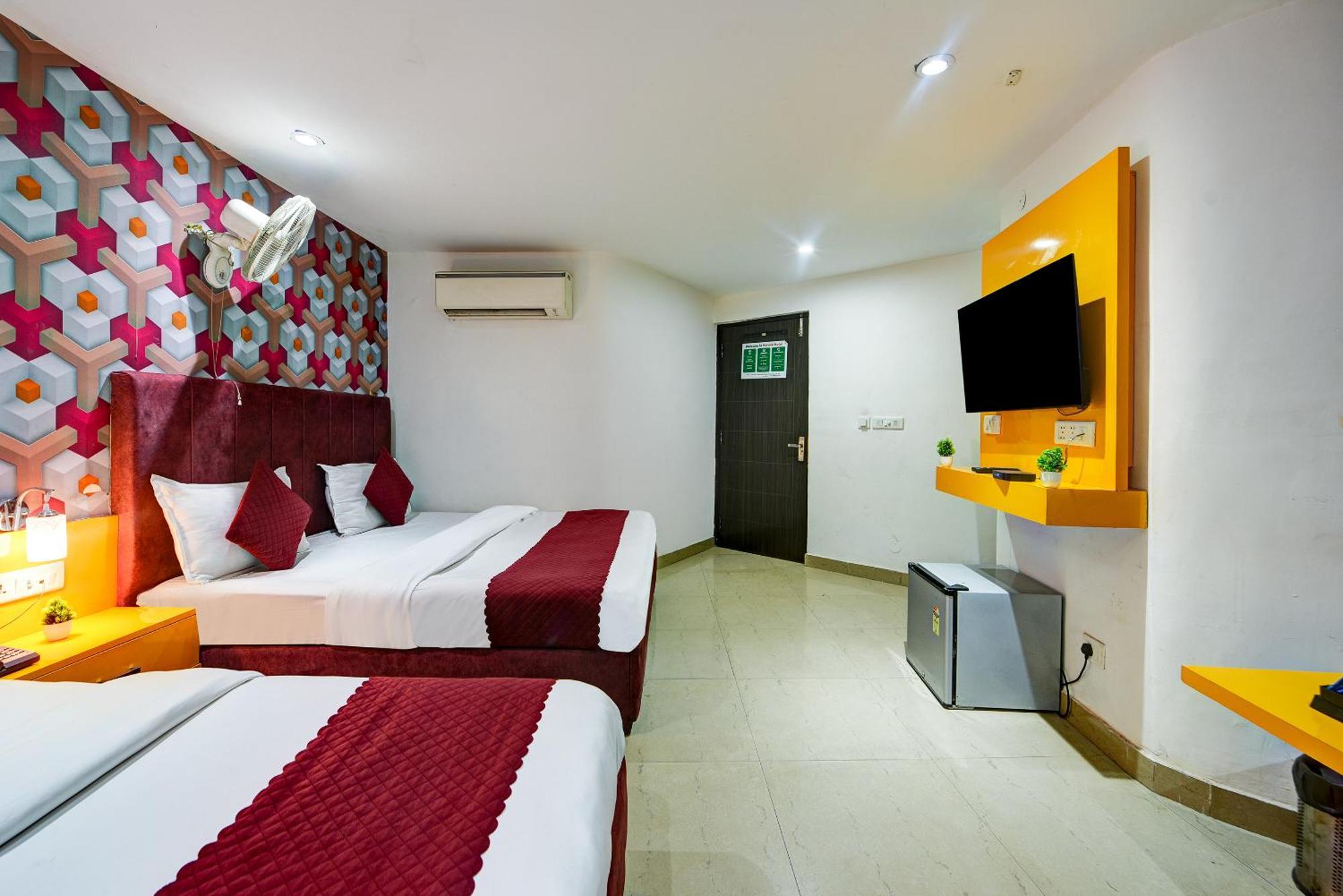 Hotel Kelvish Free Airport Pickup New Delhi Exterior foto